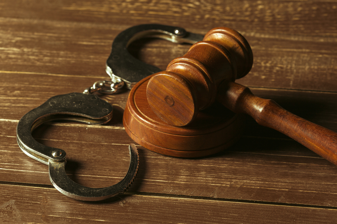 Адвокаты обжалуют арест счетов замглавы Минобороны и его семьи